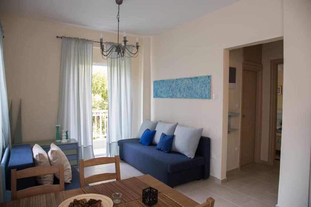 Blue Theros Apartments Paralia Dionysiou Luaran gambar