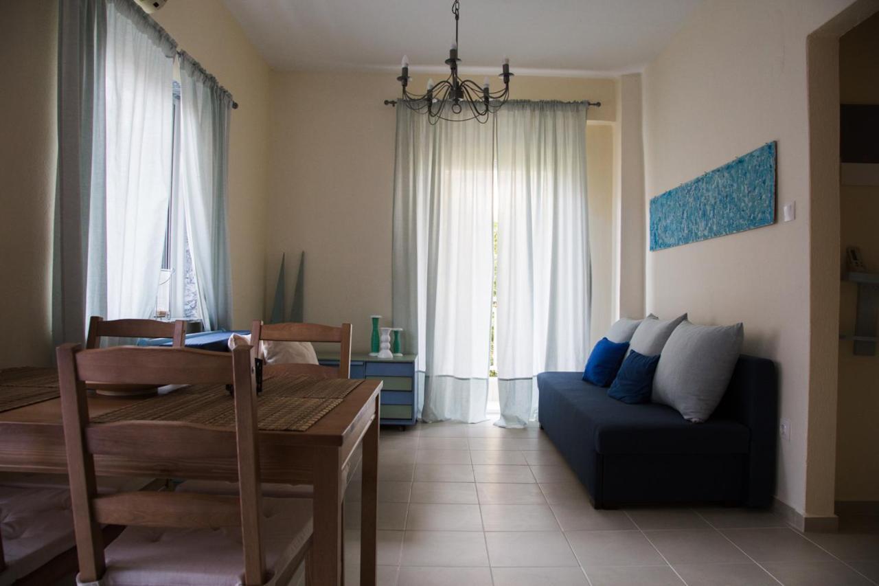 Blue Theros Apartments Paralia Dionysiou Luaran gambar