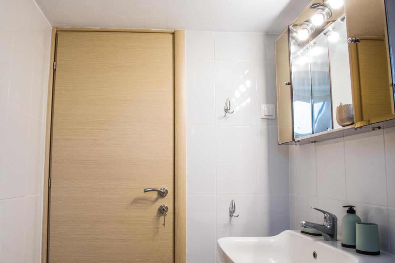 Blue Theros Apartments Paralia Dionysiou Luaran gambar