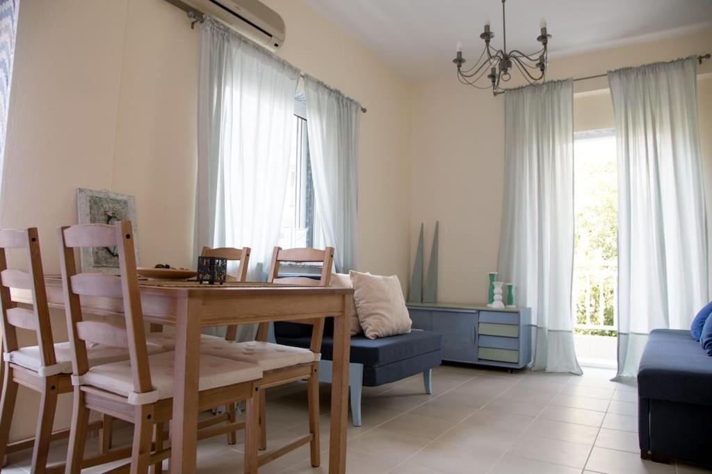 Blue Theros Apartments Paralia Dionysiou Luaran gambar