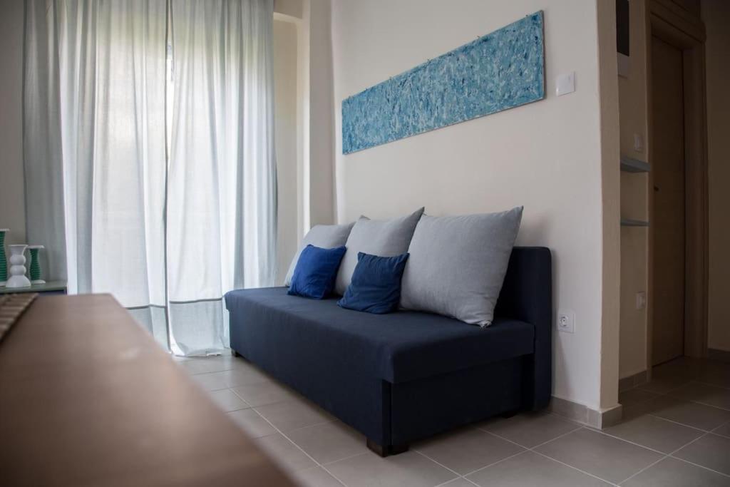 Blue Theros Apartments Paralia Dionysiou Luaran gambar