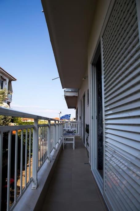 Blue Theros Apartments Paralia Dionysiou Luaran gambar